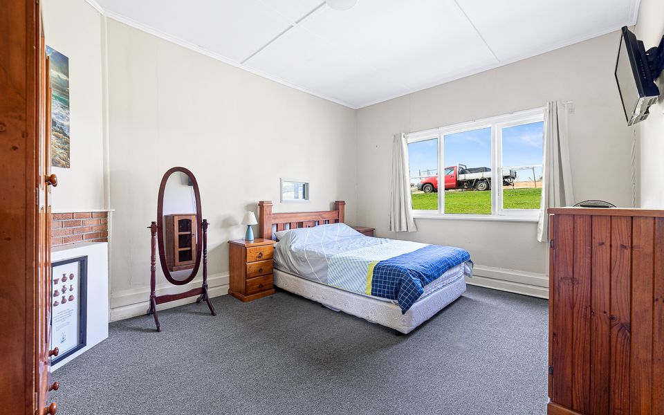 18 Fosters Bay Road, Narooma