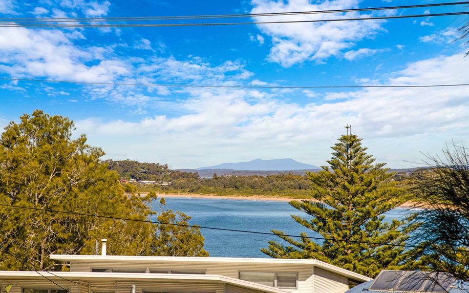 82 Annetts Parade, Mossy Point