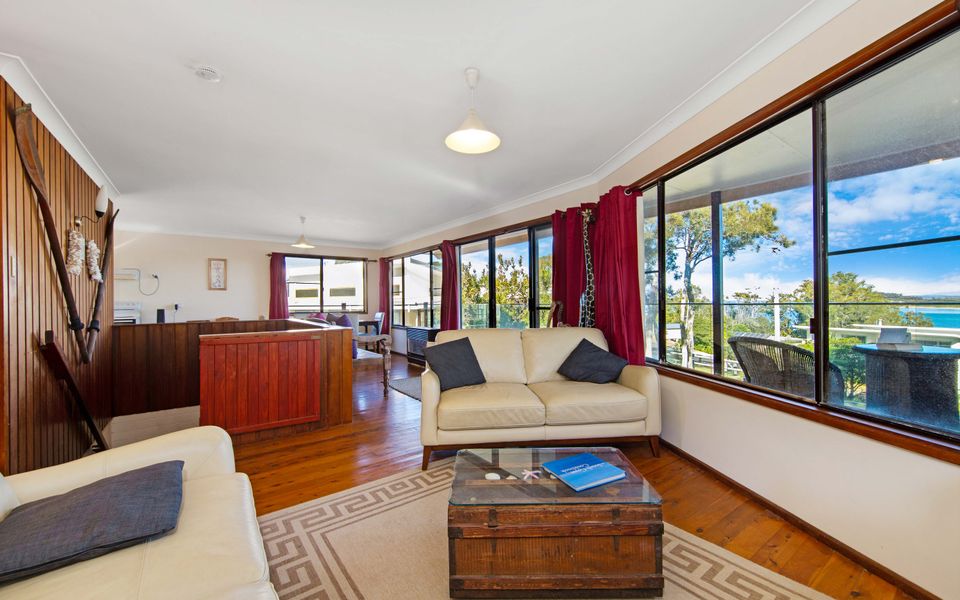 82 Annetts Parade, Mossy Point