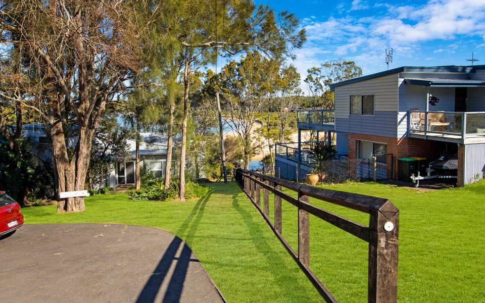 82 Annetts Parade, Mossy Point