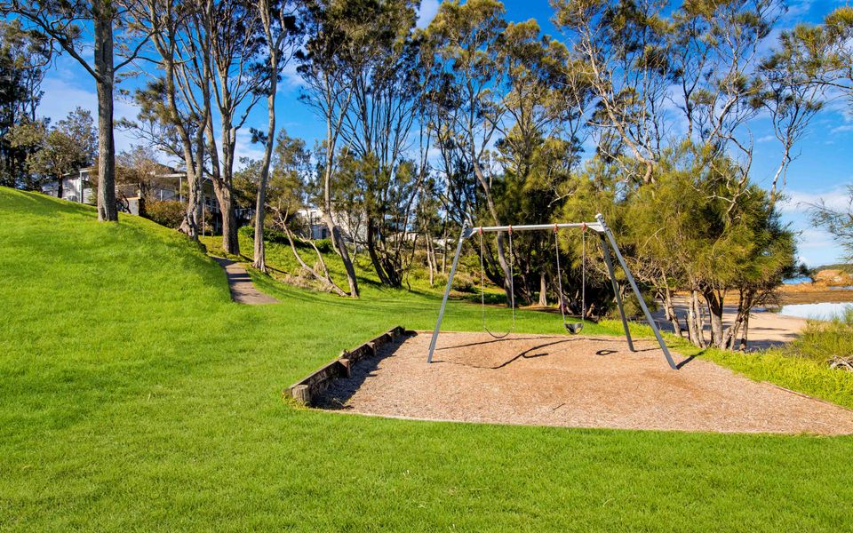 82 Annetts Parade, Mossy Point