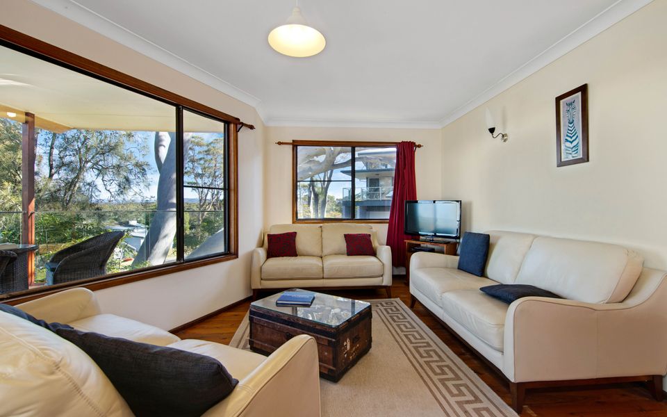 82 Annetts Parade, Mossy Point