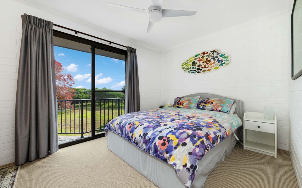 12/2-6 Matthew Parade, Batehaven