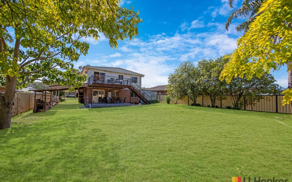 Beach House In Maloneys