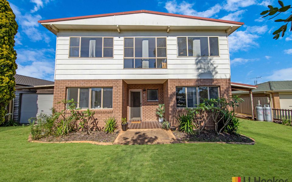 Beach House In Maloneys