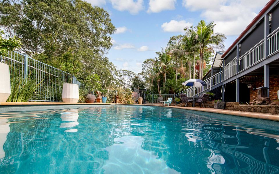 Northside Escape By The Pool