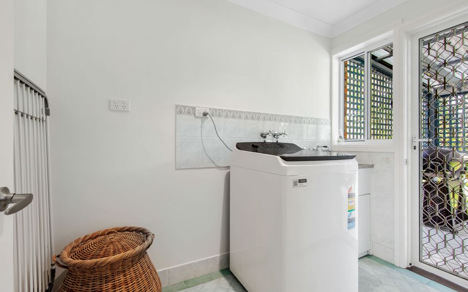 Northside Escape By The Pool