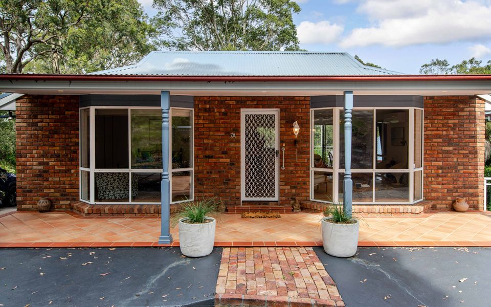 Northside Escape By The Pool