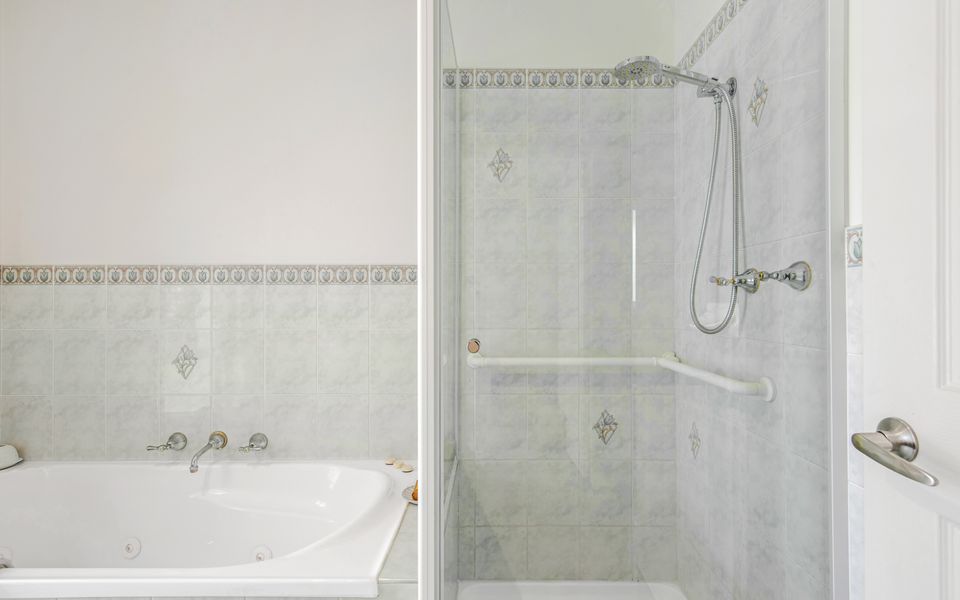 Northside Escape By The Pool