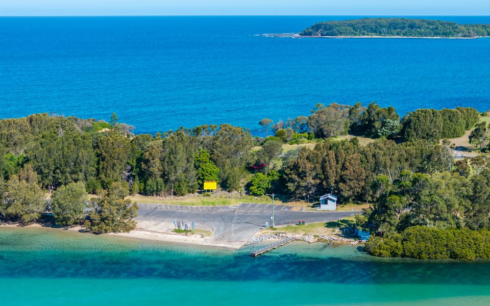 The Blue Beauty Family Home in Mossy Point