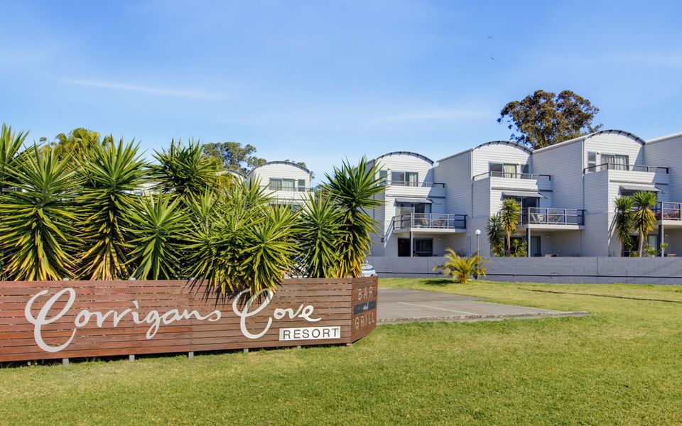 109-202-208 Beach Road, Batehaven