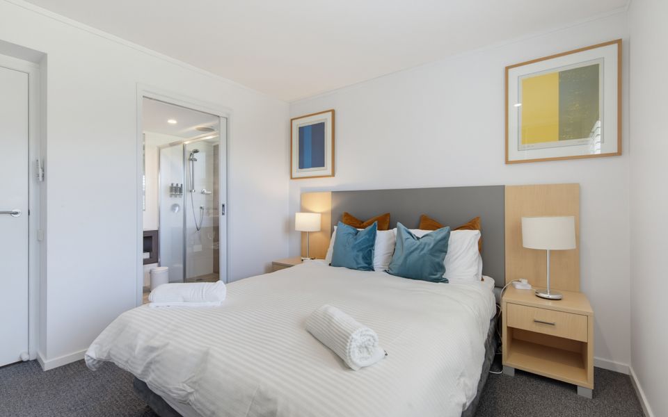 109-202-208 Beach Road, Batehaven