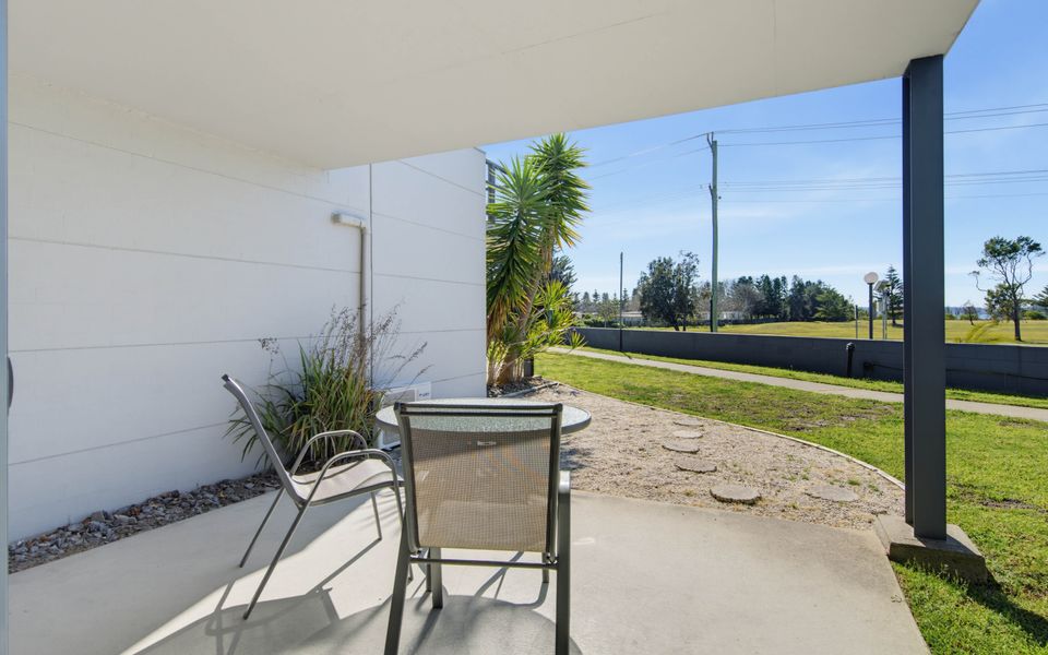 109-202-208 Beach Road, Batehaven
