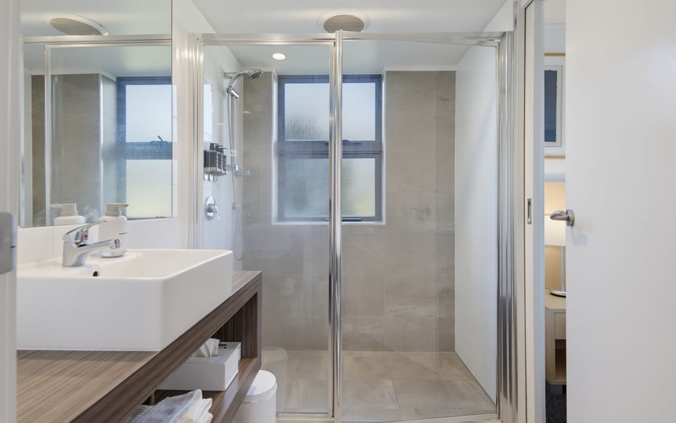 109-202-208 Beach Road, Batehaven