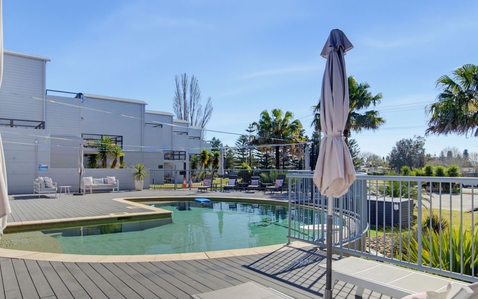 109-202-208 Beach Road, Batehaven