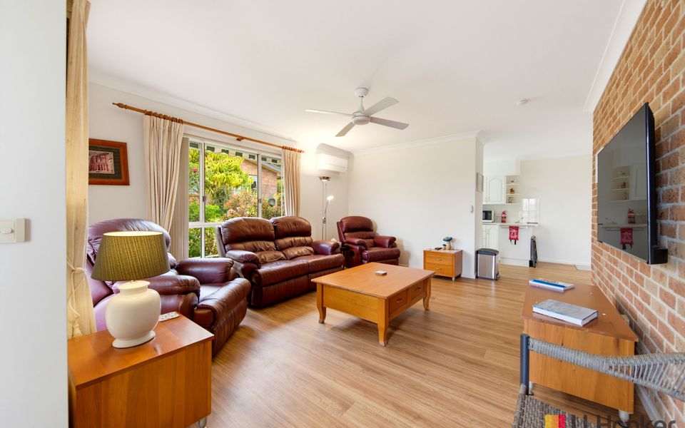 3/1 Eric Fenning Drive, Surf Beach
