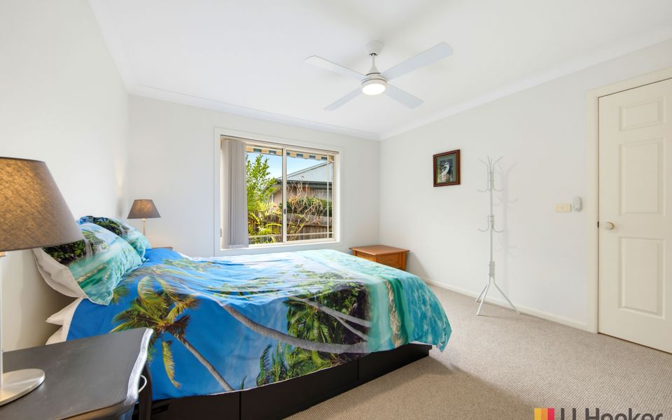 3/1 Eric Fenning Drive, Surf Beach