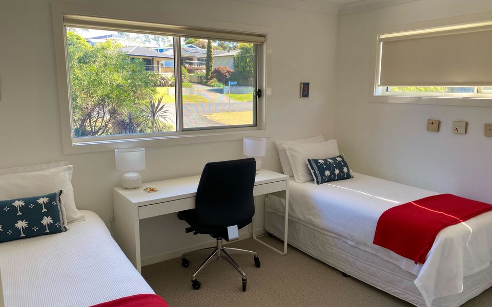 Beachfront Duplex on Denhams – PID-STRA-35842