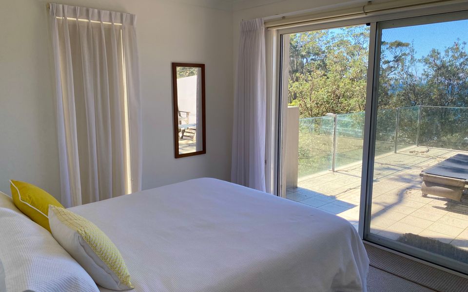 Beachfront Duplex on Denhams – PID-STRA-35842