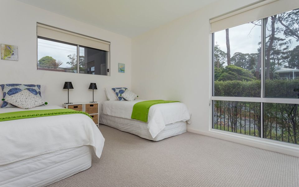 Beachfront Duplex on Denhams – PID-STRA-35842