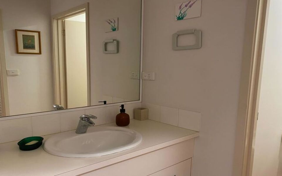 Bos’n’s on Wimbie Beach Unit Twenty Five