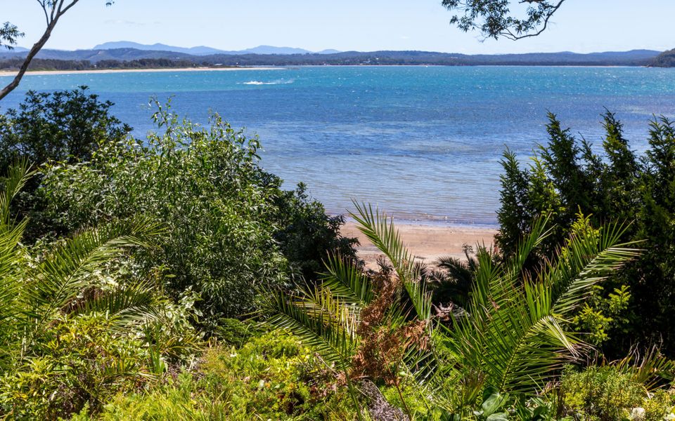 ‘Nandina’ Coastal Clifftop Lookout