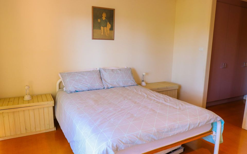 Leafy Long Beach Hideaway