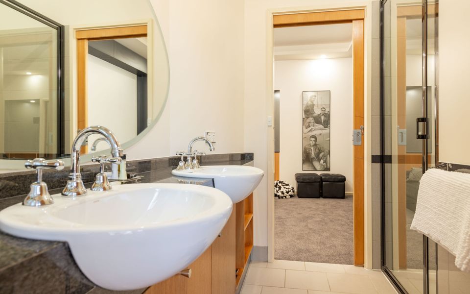 Seacrest at the Bay, Catalina