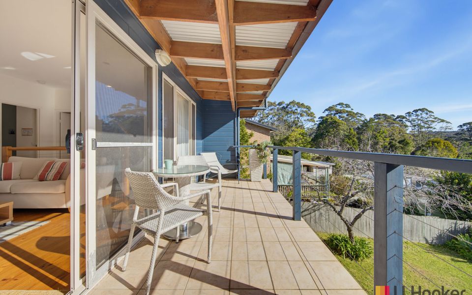 The Blue House at Durras