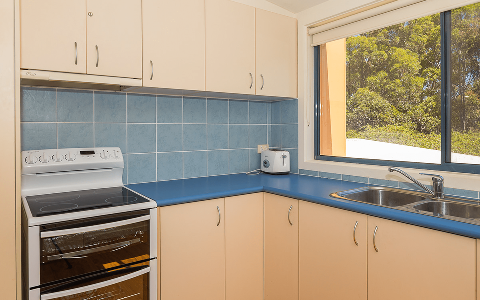 104 Tallawang Avenue, Malua Bay