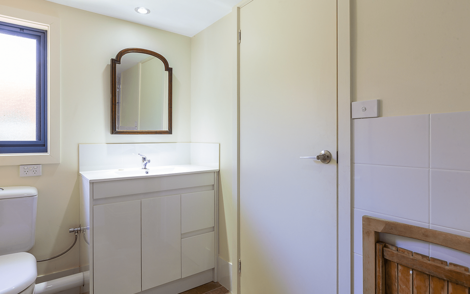 104 Tallawang Avenue, Malua Bay