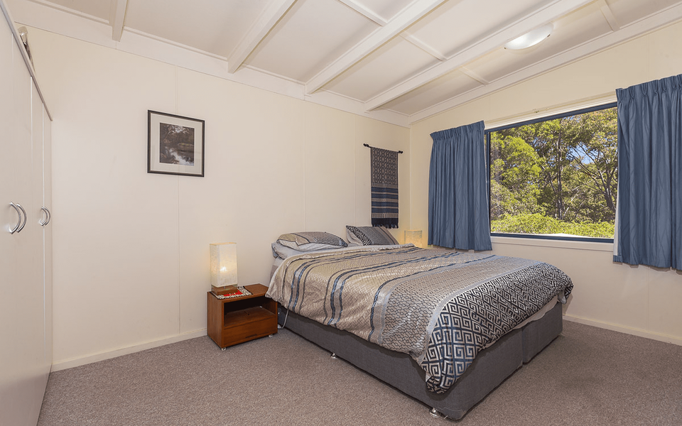 104 Tallawang Avenue, Malua Bay