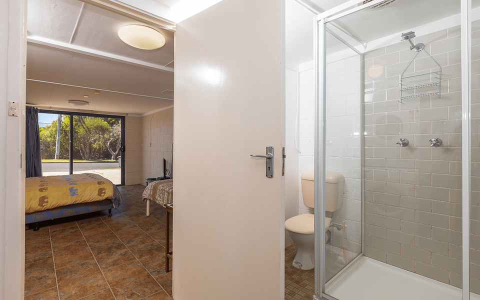 104 Tallawang Avenue, Malua Bay