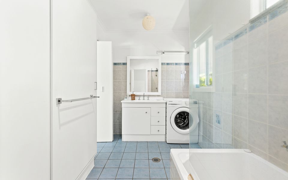 1 Myamba Parade, Surfside