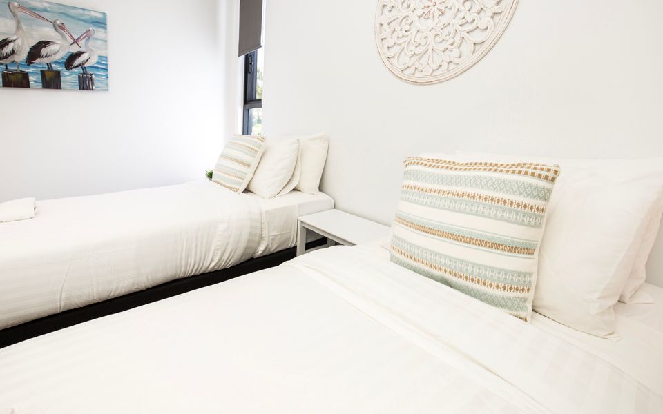 Obsidian Blue Huskisson