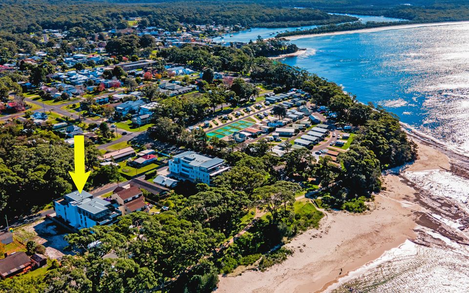 Obsidian Blue Huskisson