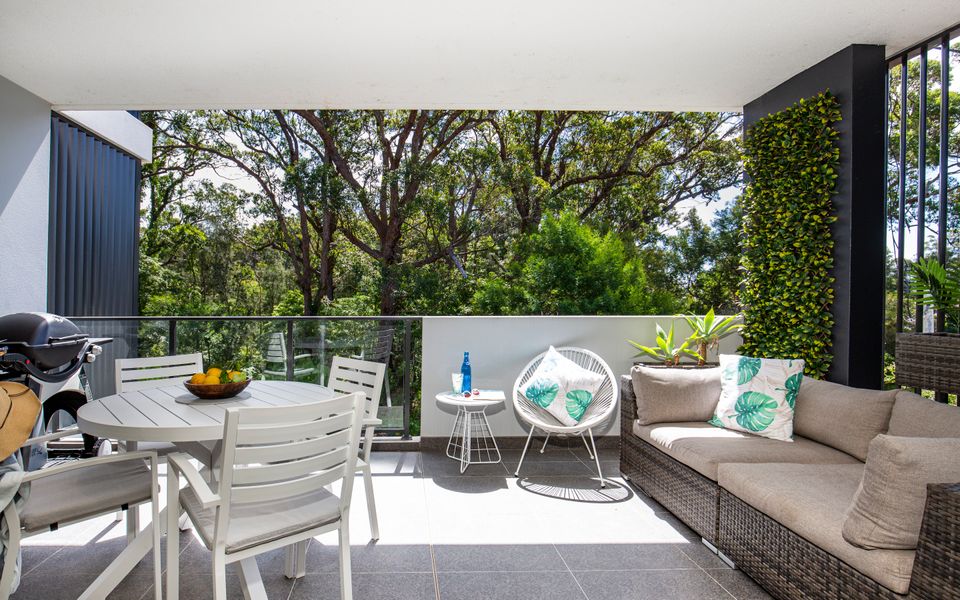 Obsidian Blue Huskisson