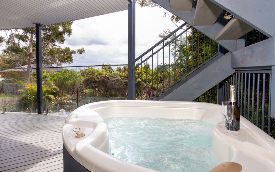 Vincentia Views accommodation hot tub - perfect for those looking for exclusive holiday rentals with jacuzzi