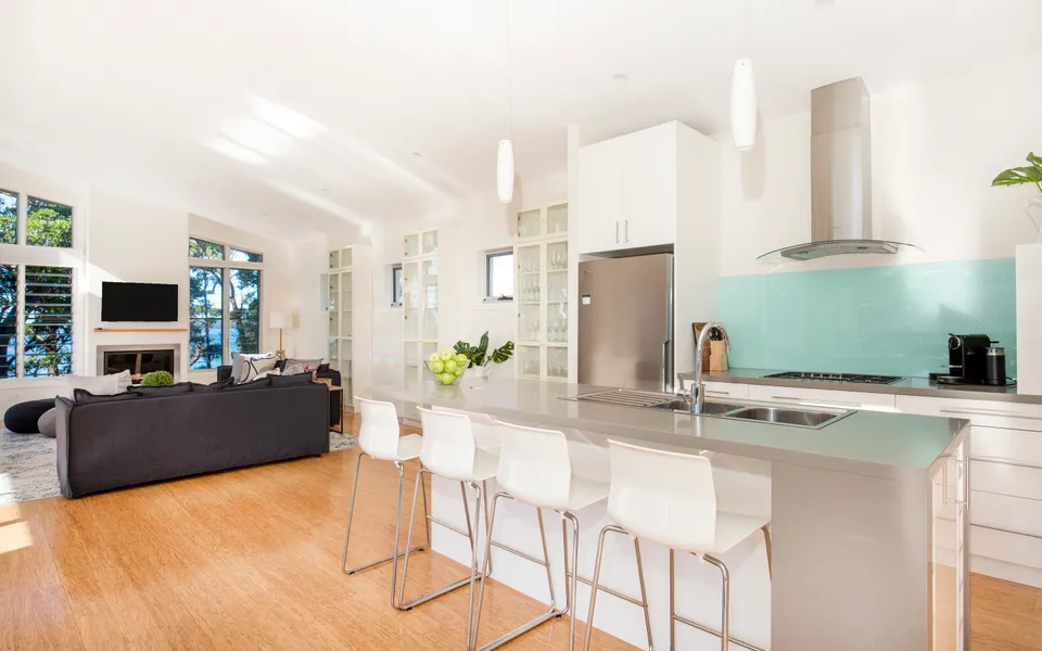 Latitude south coast - jervis bay accommodation living and dining room