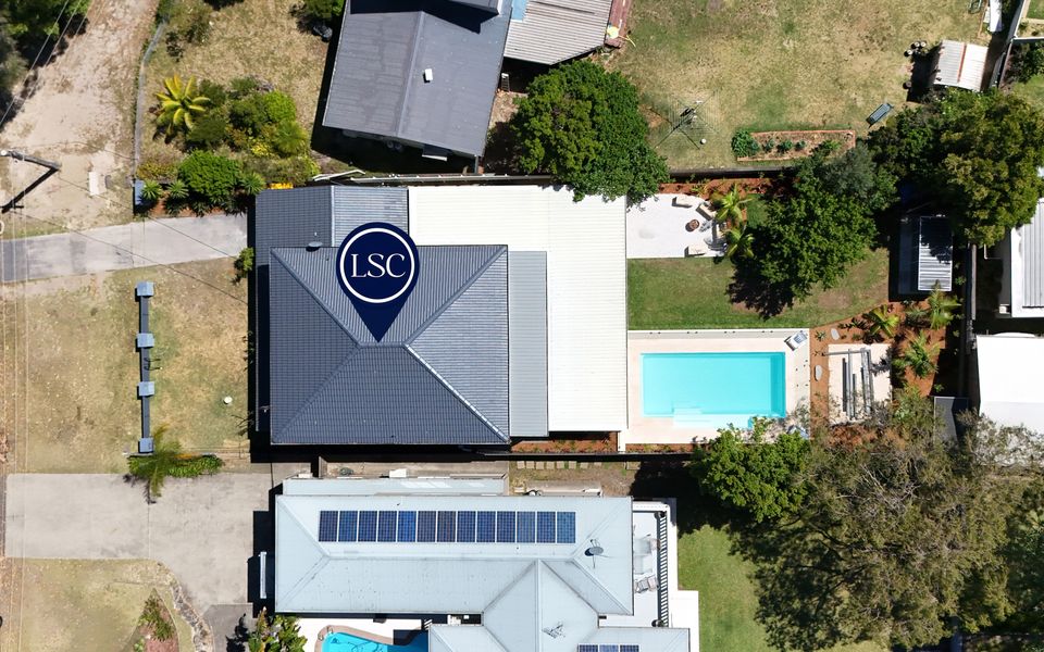 35 South | Pet Friendly Beach House with Pool, Spa