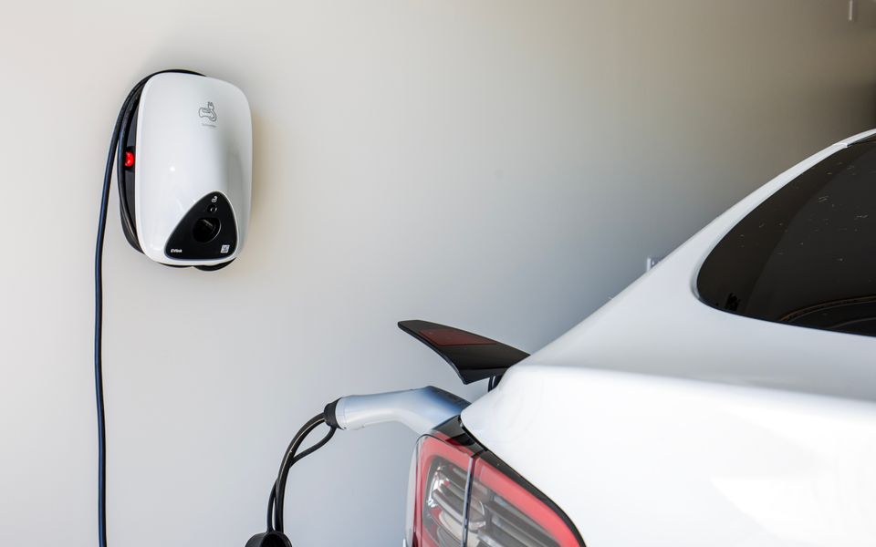 Latitude South Coast - jervis bay holiday rentals EV car charger