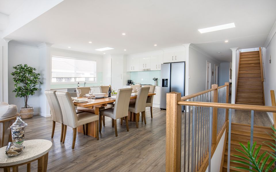 Latitude South Coast - jervis bay accommodation dining room