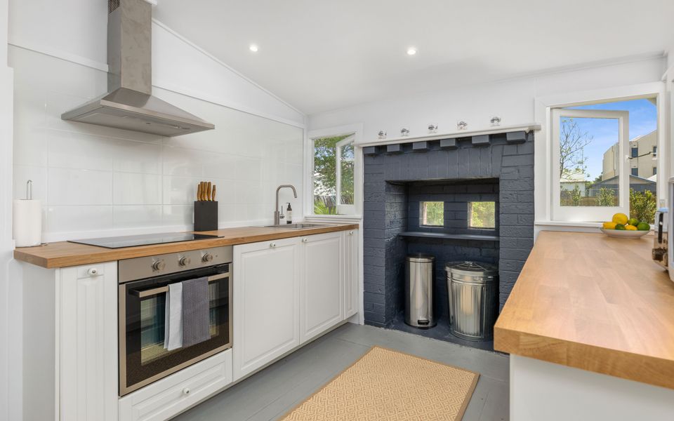 Latitude south coast - huskisson accommodation's kitchen