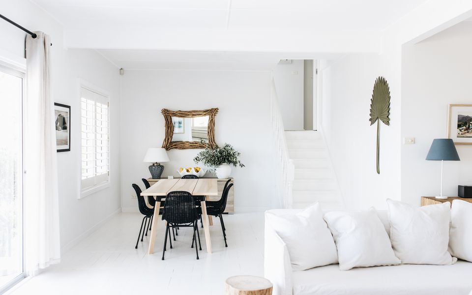 Latitude south coast - hyams beach accommodation dining and living room