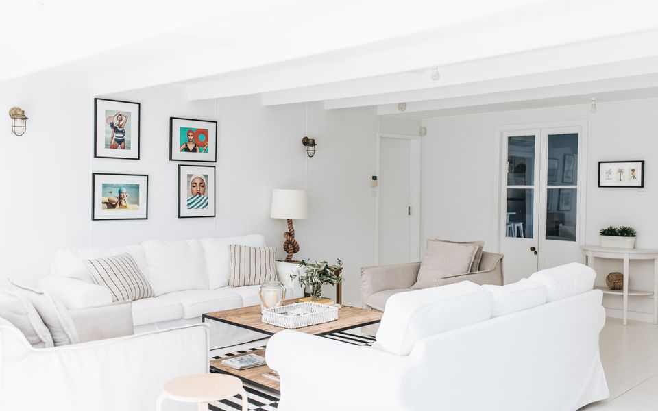 Latitude south coast - hyams beach accommodation living room