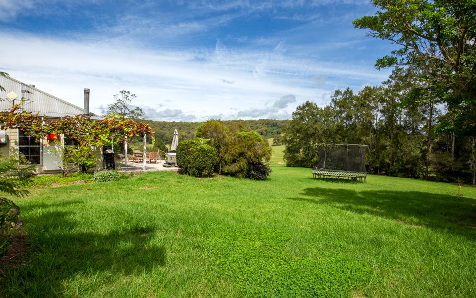 The Byres – Quaint Country Cottage with EV Charger