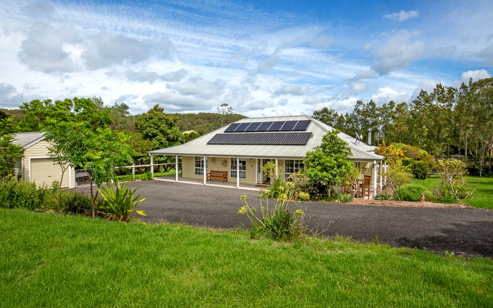 The Byres – Quaint Country Cottage with EV Charger