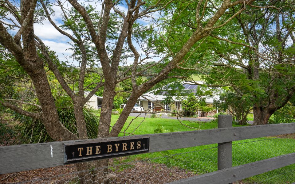 The Byres – Quaint Country Cottage with EV Charger