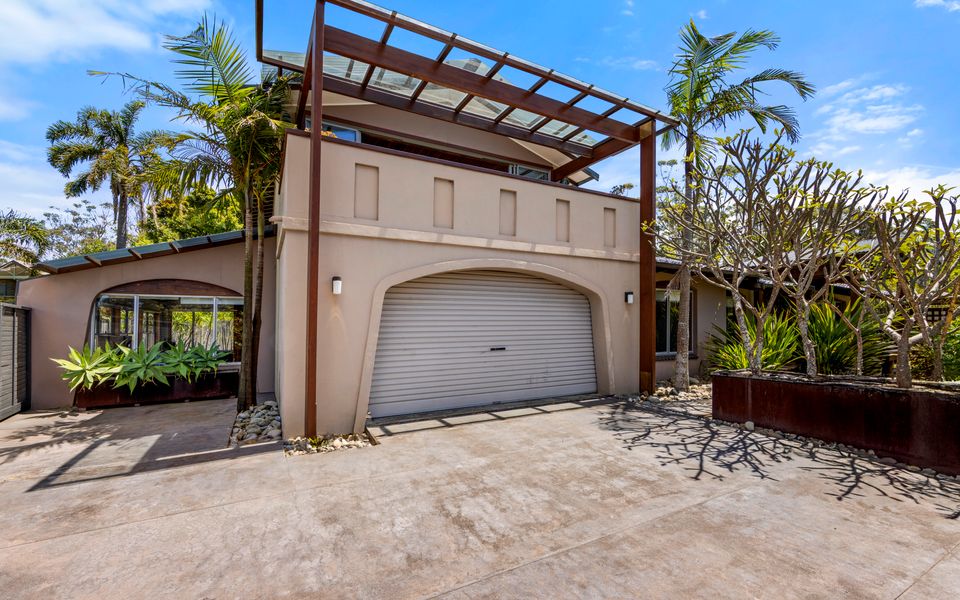 El Cid – By Latitude South Coast