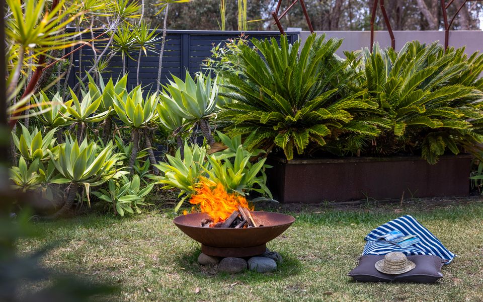 El Cid – By Latitude South Coast